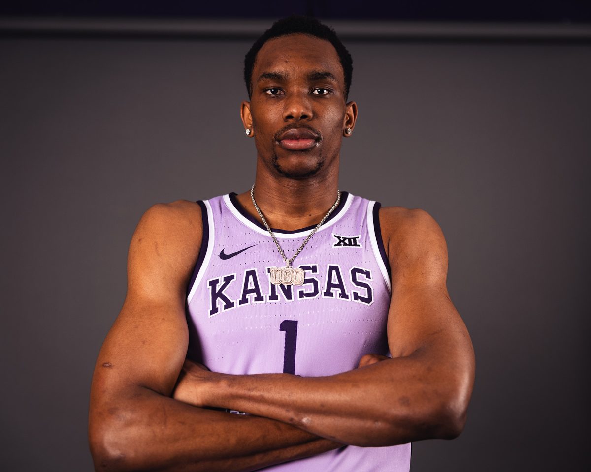 Kentucky transfer Ugonna Onyenso poses on his visit to K-State on June 4. He became the Wildcats' eighth portal addition with his commitment. (Photo Courtesy of K-State Athletics)