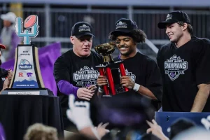 K-State running back Dylan Edwards holds his offensive MVP trophy after the Rate Bowl. Edwards collected over 200 yards of offense with three total touchdowns. (Photo courtesy of the Rate Bowl)